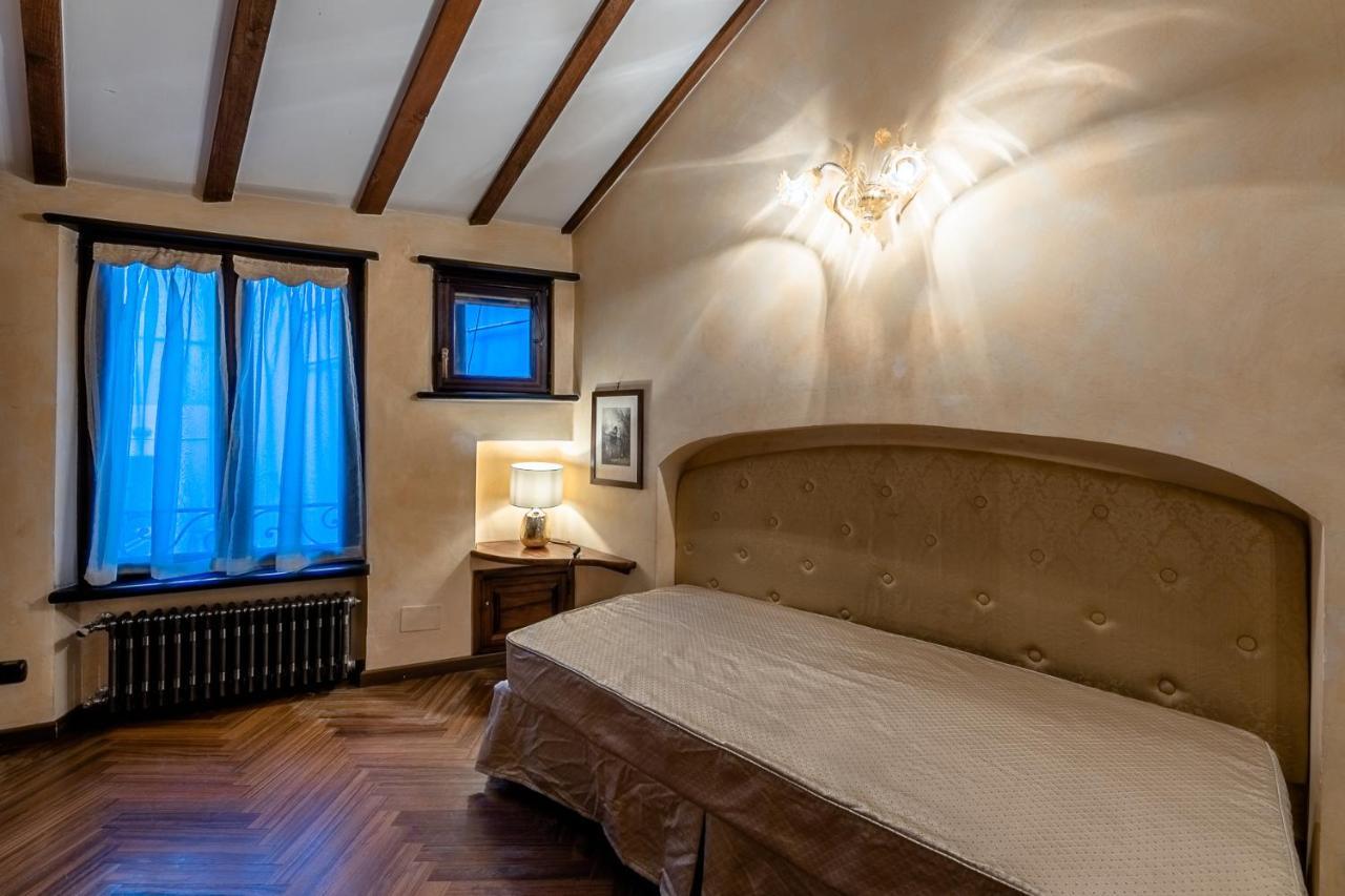 Dimora Lucrezia Apartment Savona Exterior photo